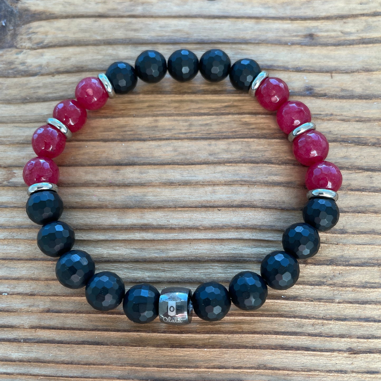 Bracelet Onyx mat et Calcédoine rouge à facettes