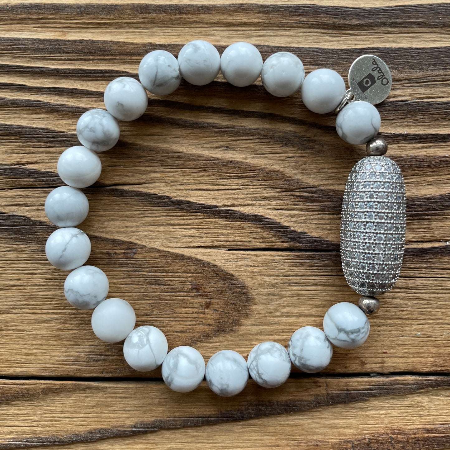 Bracelet Howlite et perle ovale strassée argentée